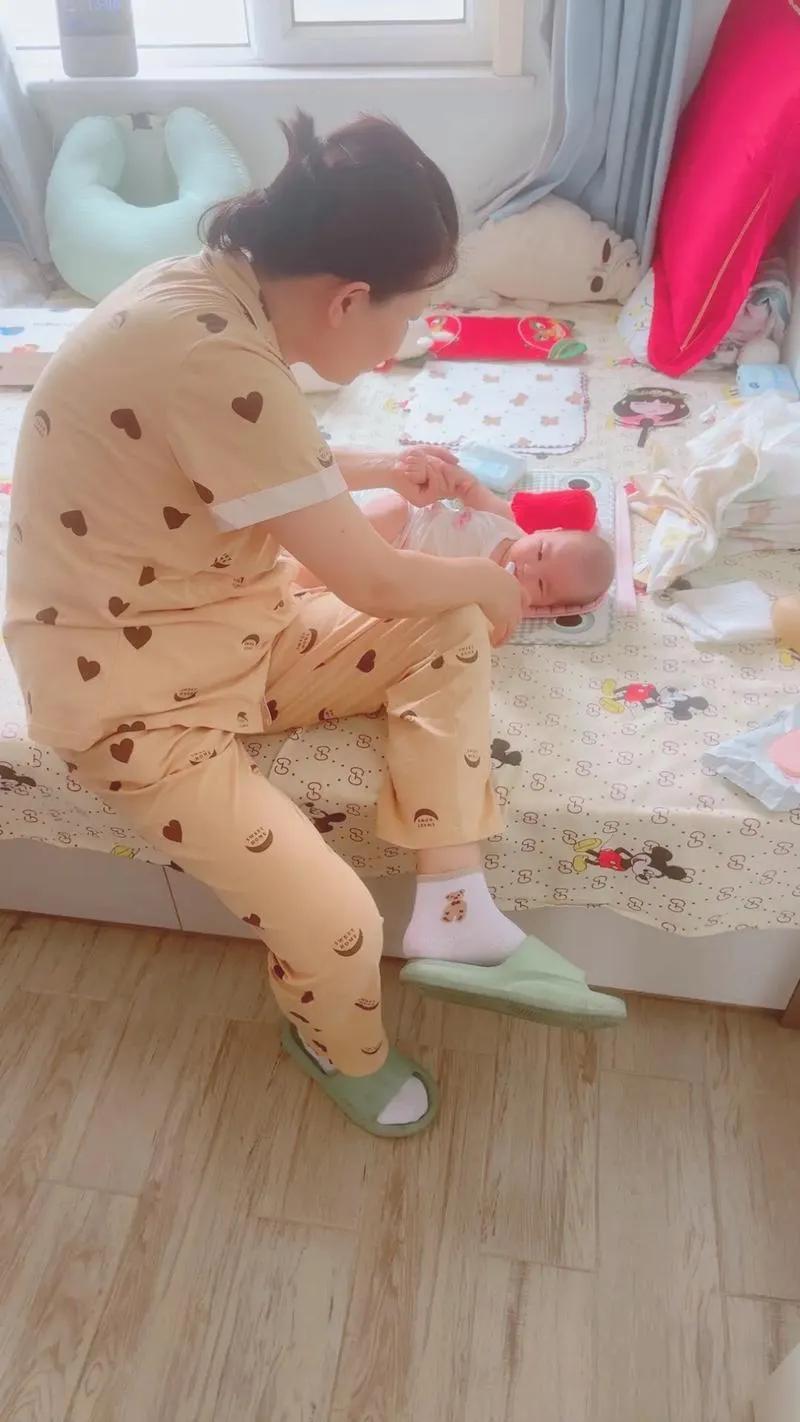 中国最愚蠢的儿媳妇就是抱怨婆婆不给自己带孩子的女人。我说，说这种话的女人，都是愚