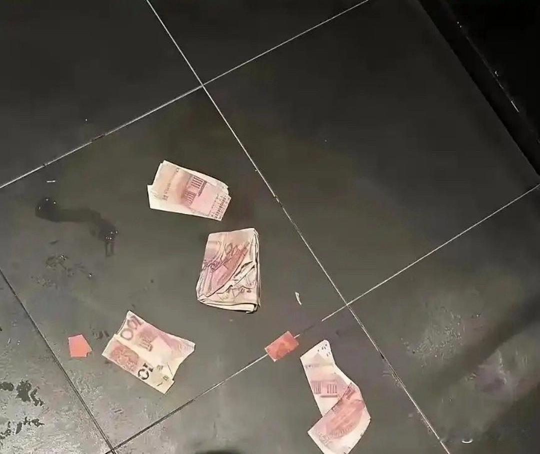 KTV看到的这是发生了什么？