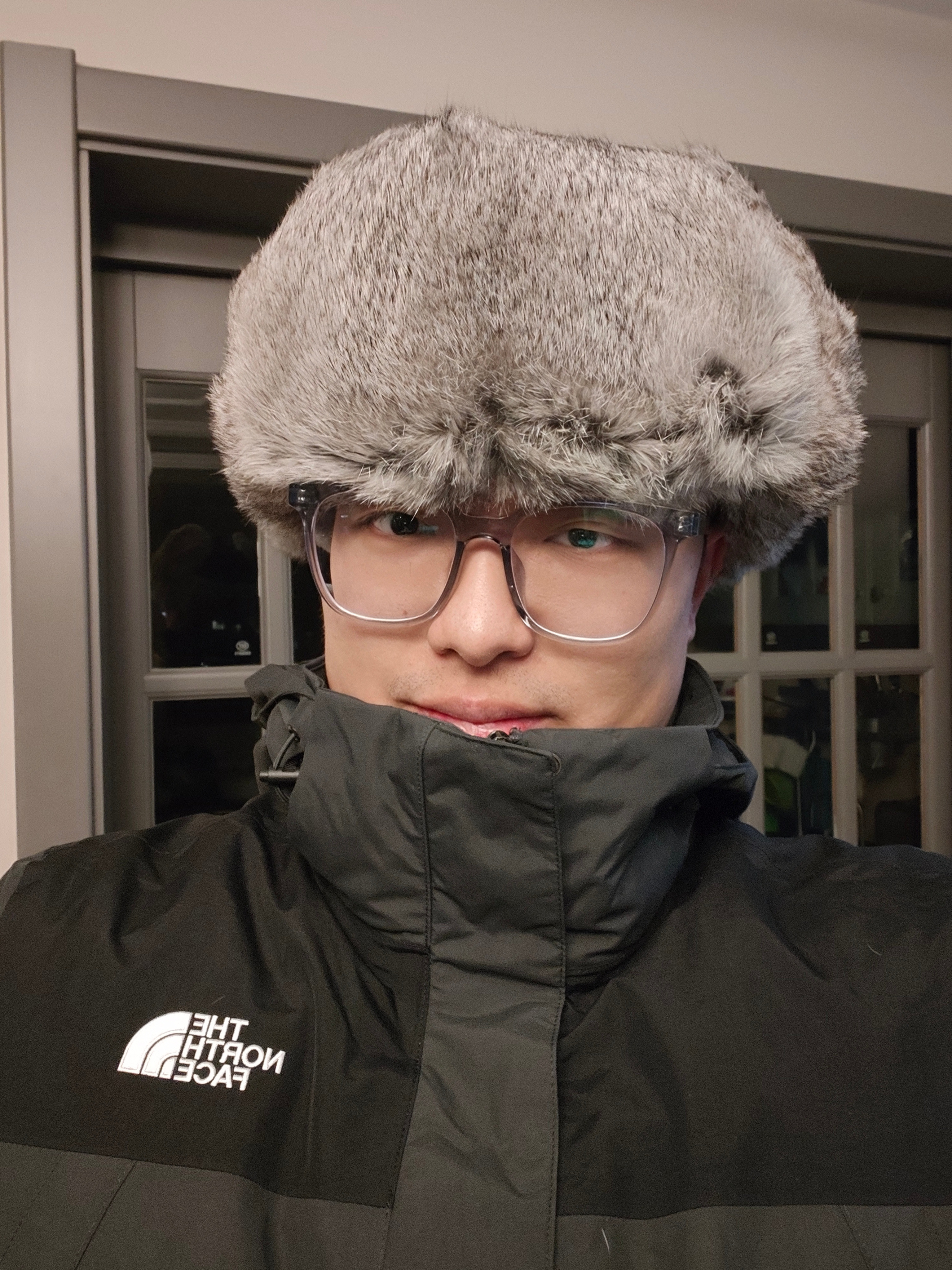 你好亲爱的达瓦里氏同志明天穿这一身要去北方了