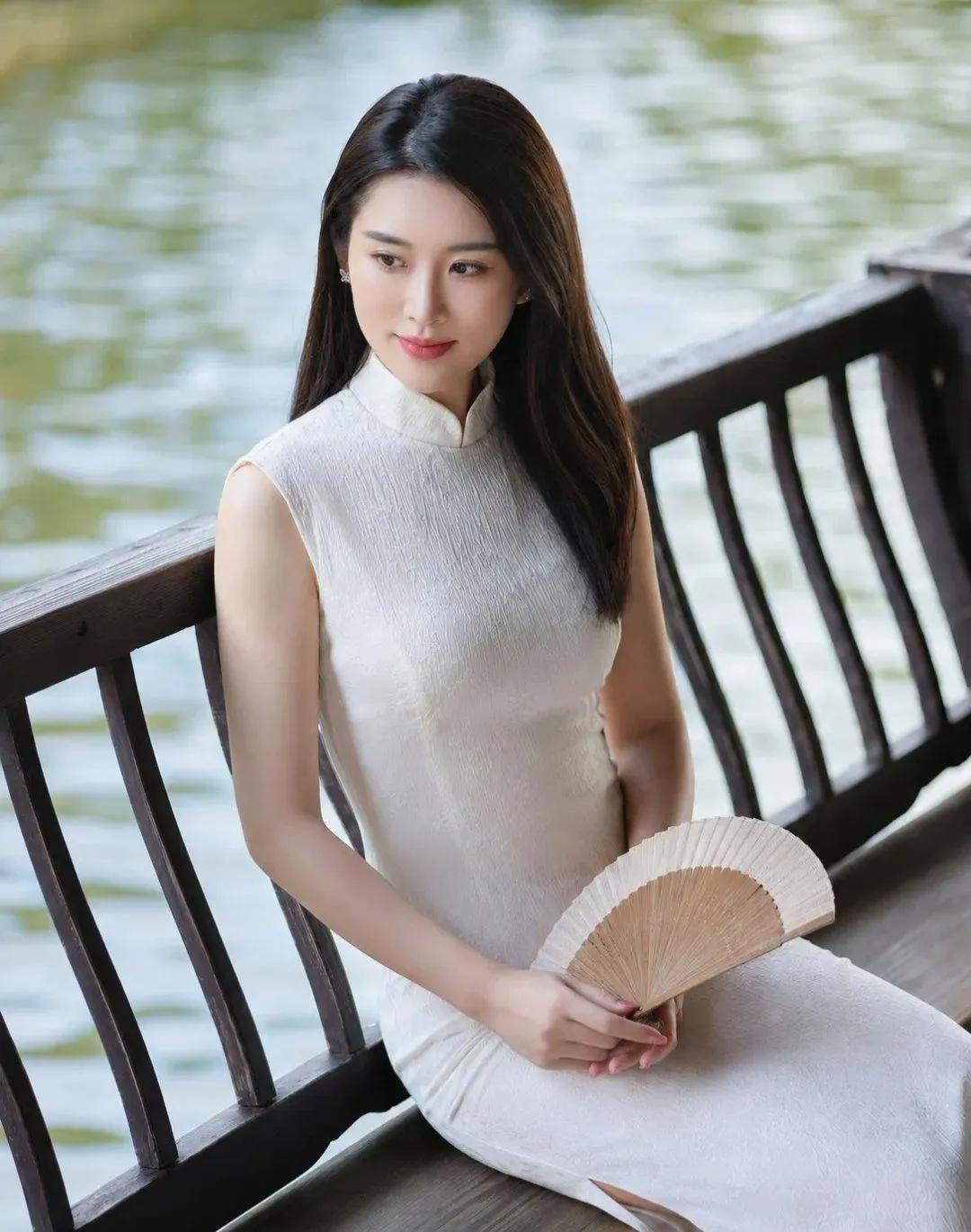美丽动人！