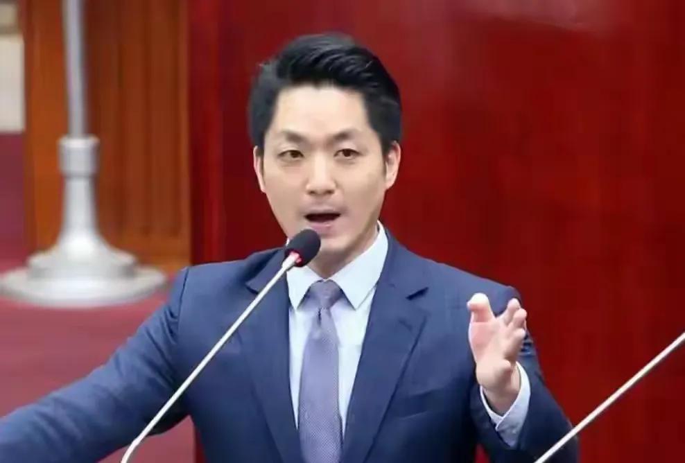 蒋万安棋高一着，邀陈其迈一起上凯道，赖这回尴尬了！日前，蒋万安跟郑丽文讨论之后