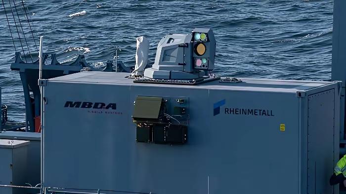 德国舰载激光武器，功率100千瓦。比中国海军的LY-1怎么样？综合