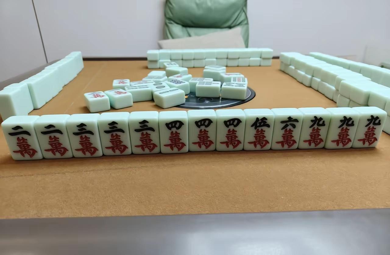 没有十五年麻将功底，你绝对看不出来这副牌胡啥？