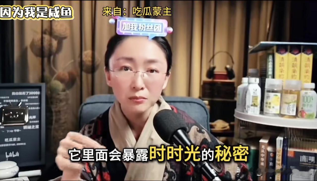 吃瓜盟主关于古希腊雕塑为什么不穿衣服的解释挺有意思的，也是有一定道理的。首先，她