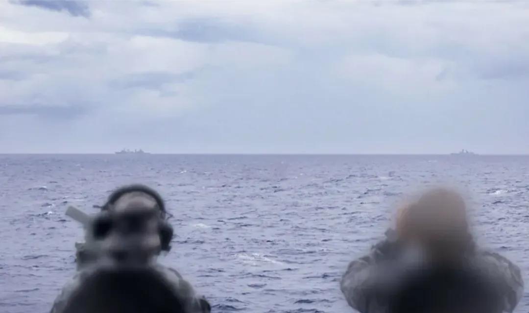 最近，中国055型驱逐舰出现在<em>塔斯曼</em>海，中新两国反应完全不一样。新西兰防长说“中