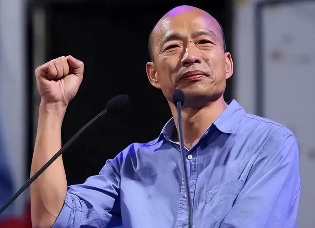 同样跑美国一个被请进国会圆形大厅坐主位另一个只能闭门递名片,韩国瑜这步棋让蓝营三
