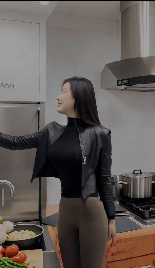 今天老板娘亲自下厨不得不说比起食物我更喜欢老板娘老