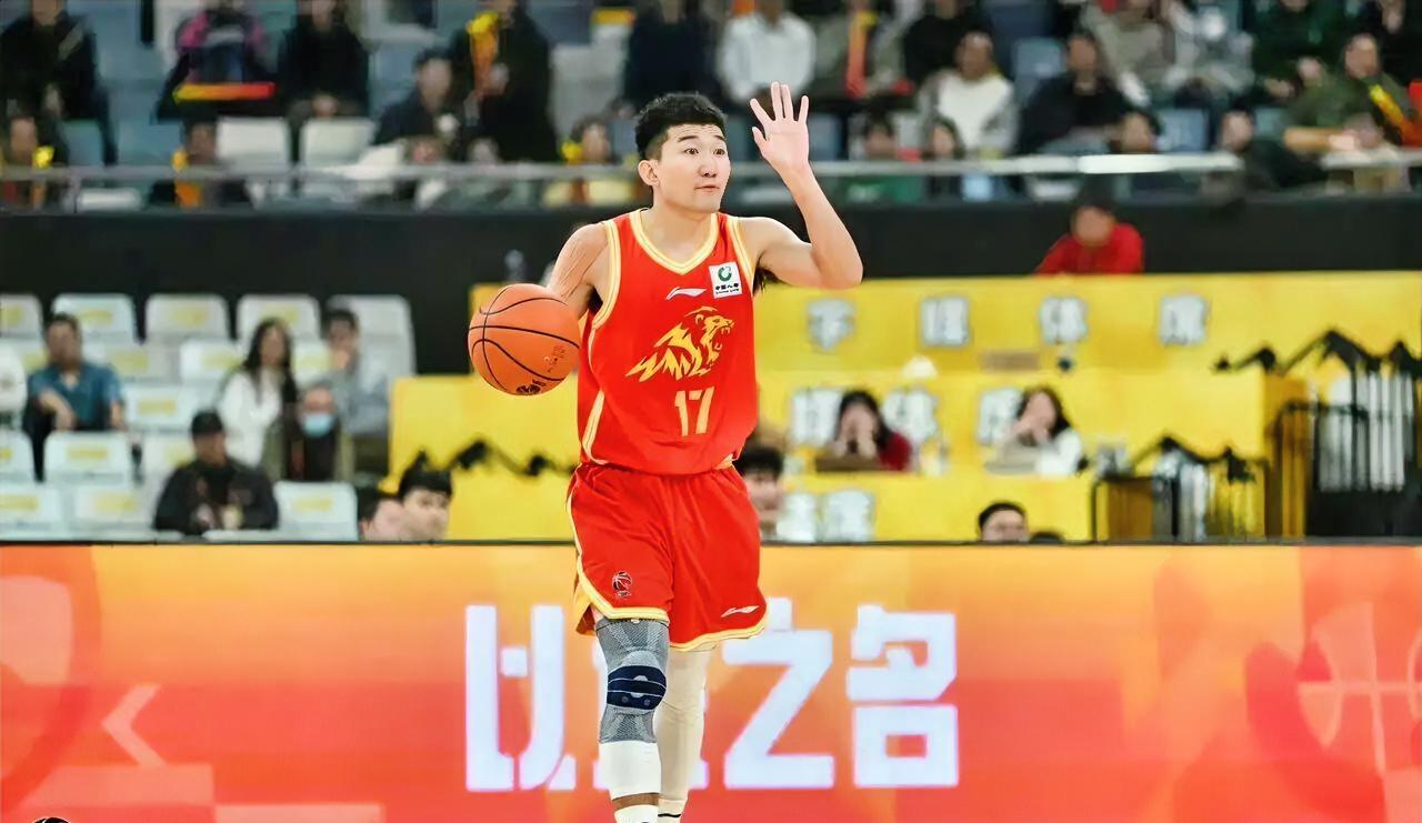 太强了，广厦110-80大胜深圳，这三位本土球员表现不错！！1. 孙铭徽，广厦