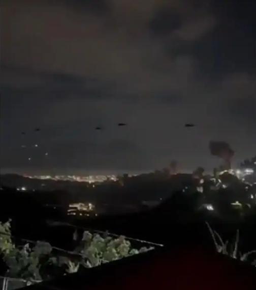 1月3日，委内瑞拉多处军事设施和机场遭到美军攻击，在委内瑞拉首都加拉加斯上空出现