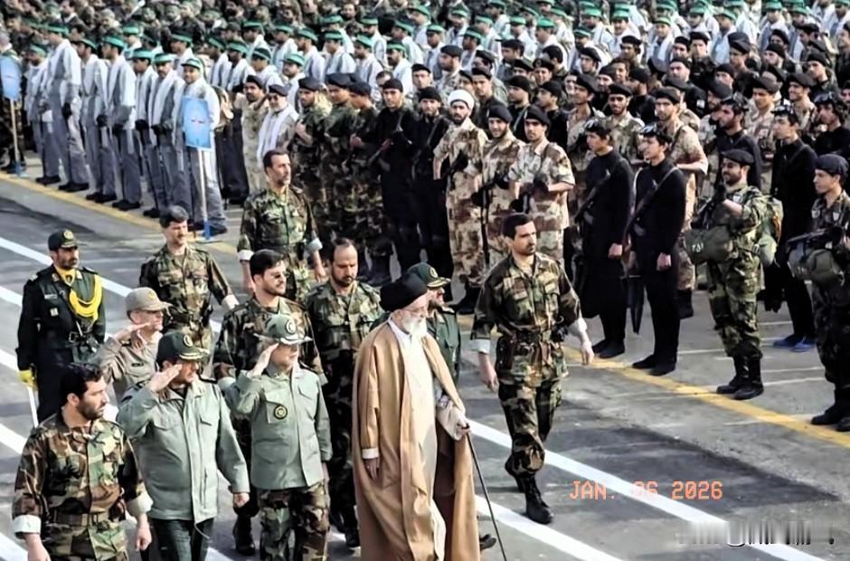 在德黑兰，伊朗革命卫队正在为即将可能与美国和以色列发生的战争做了充足的准备，伊朗