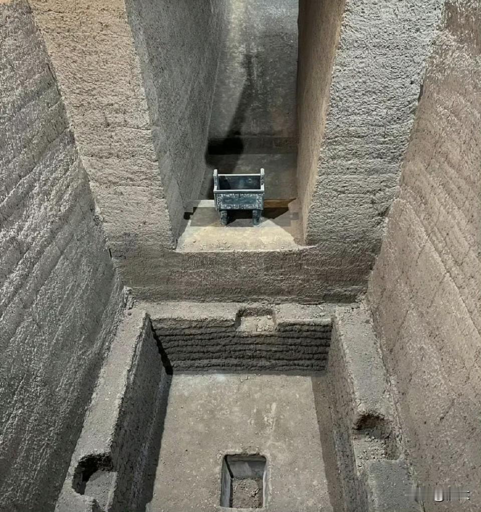 殷墟找到了妇好的墓，没找到武丁的墓，真要找到了，不知道是多么大多么深的墓穴，多么