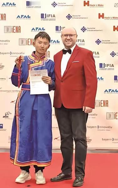 14岁农村少年靠“水蒸气”惊艳全球！内蒙古14岁学霸贾明轩，从妈妈做饭的水