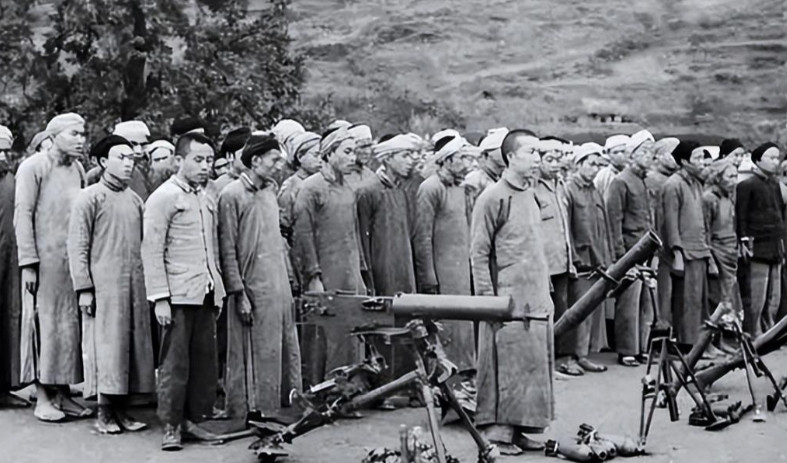 1950年7月底，由20多名武汉女大学生组成的南下工作队，在广西荔浦被土匪截杀，