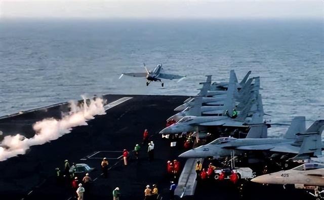 日本是美国豢养的打手，日本选出的领导人必须合美国的意，替美国做事情才能位置坐久。