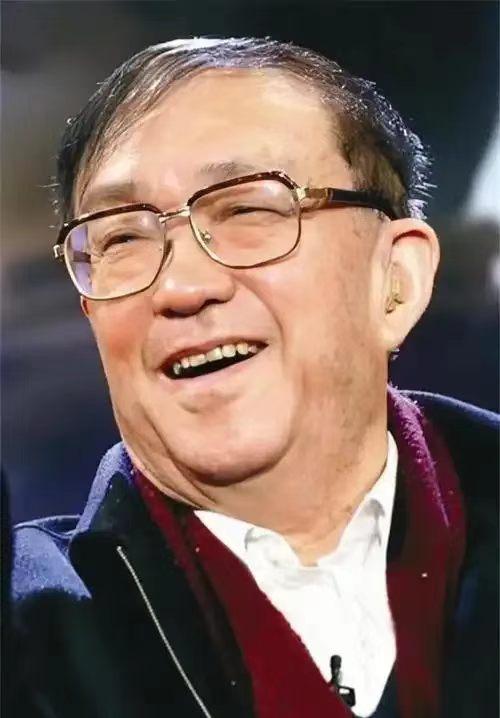 谢晋一家六口，到2023年底全部离世了。更让人心寒的是，一共养育四个子女，四个孩
