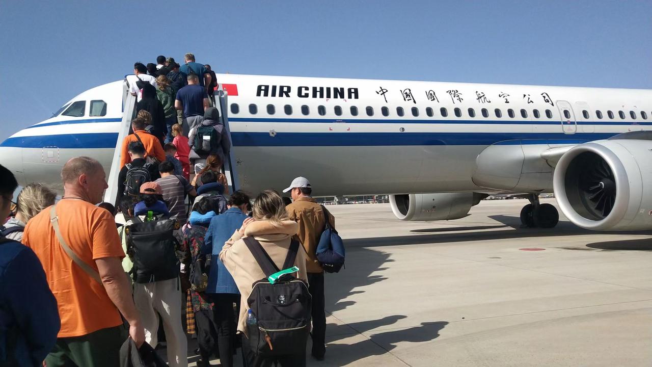 老人和年轻人旅游行李不同退休这几年，我们在成都颐养天年。由于经常出门旅游，我