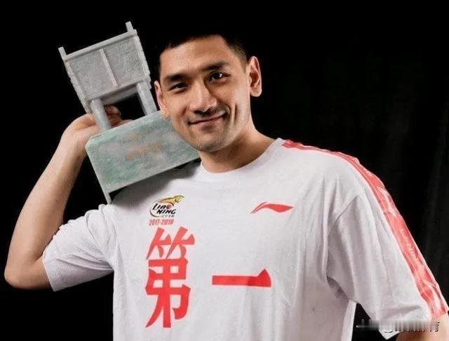 王岚嵚转会！辽宁男篮三位租借球员，历史地位排名。1、钟诚从吉林租借辽宁男篮