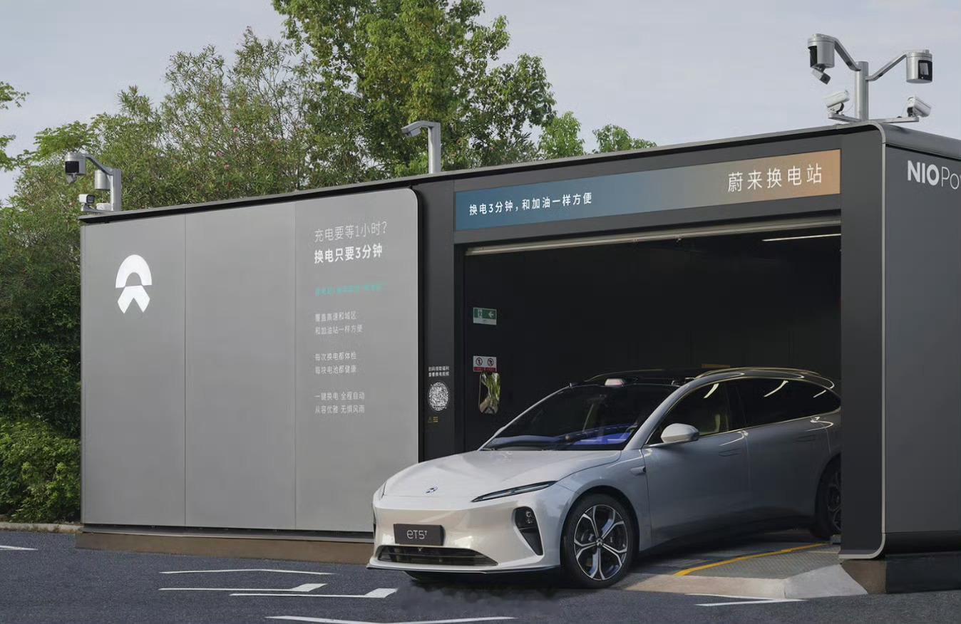 蔚来百万台量产车下线仪式将于1月6日举行蔚来真的活下来了，而且站稳了。在最烧钱、