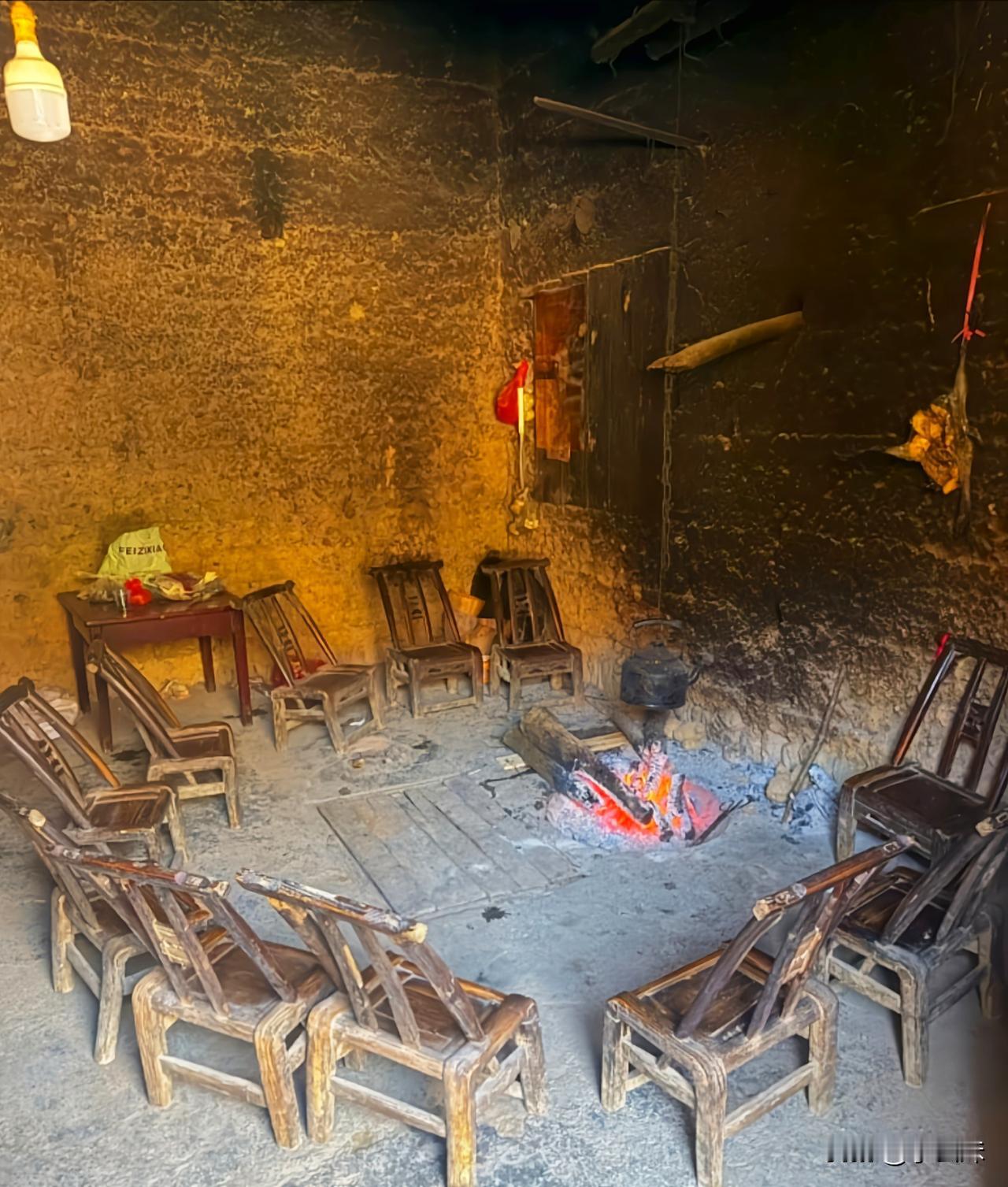 很久没有这样围着炉子烤过火了