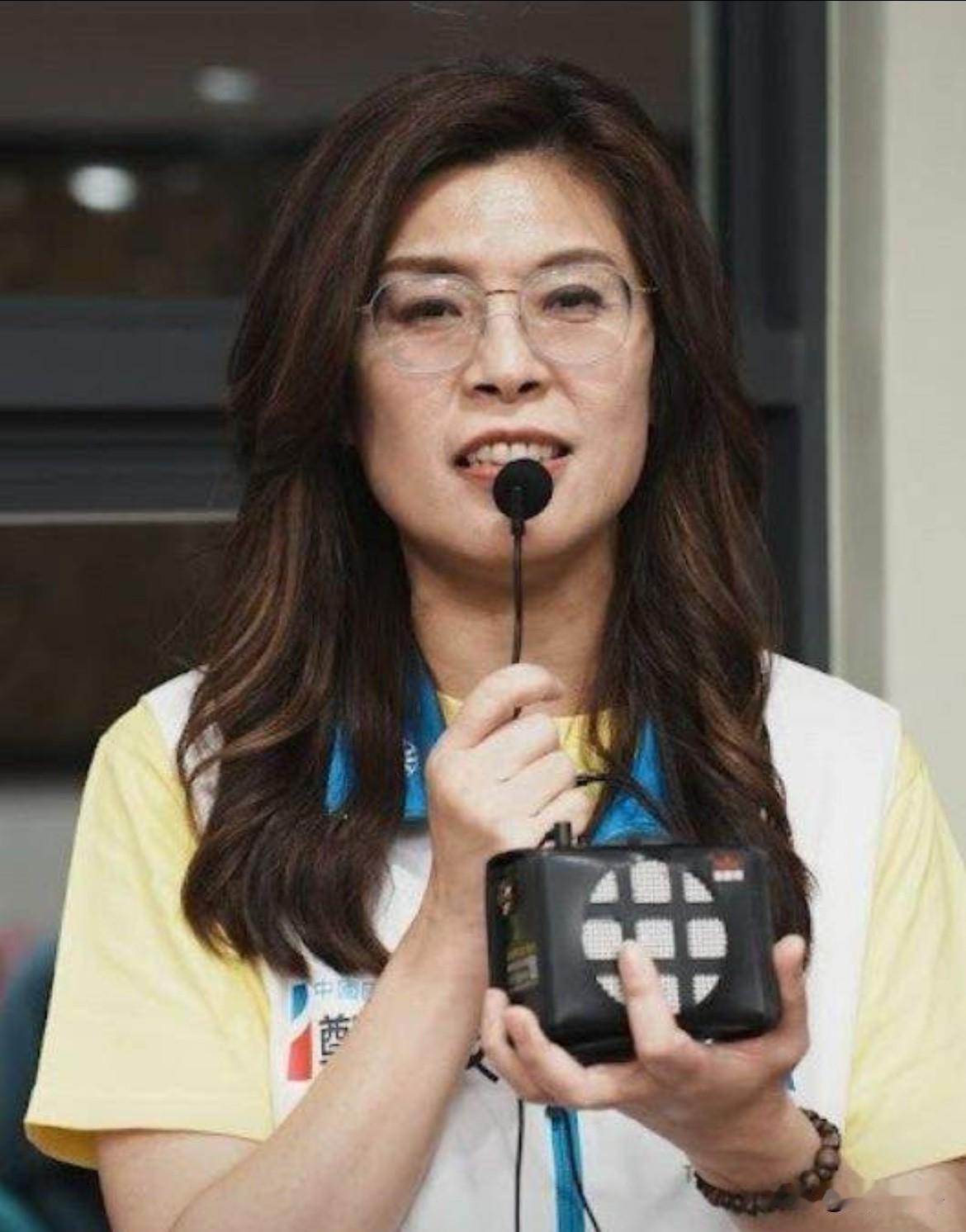 郑丽文探视郑汝芬“寒蝉效应”如何化解？谢典霖父子被羁押，如果中国国民党作壁