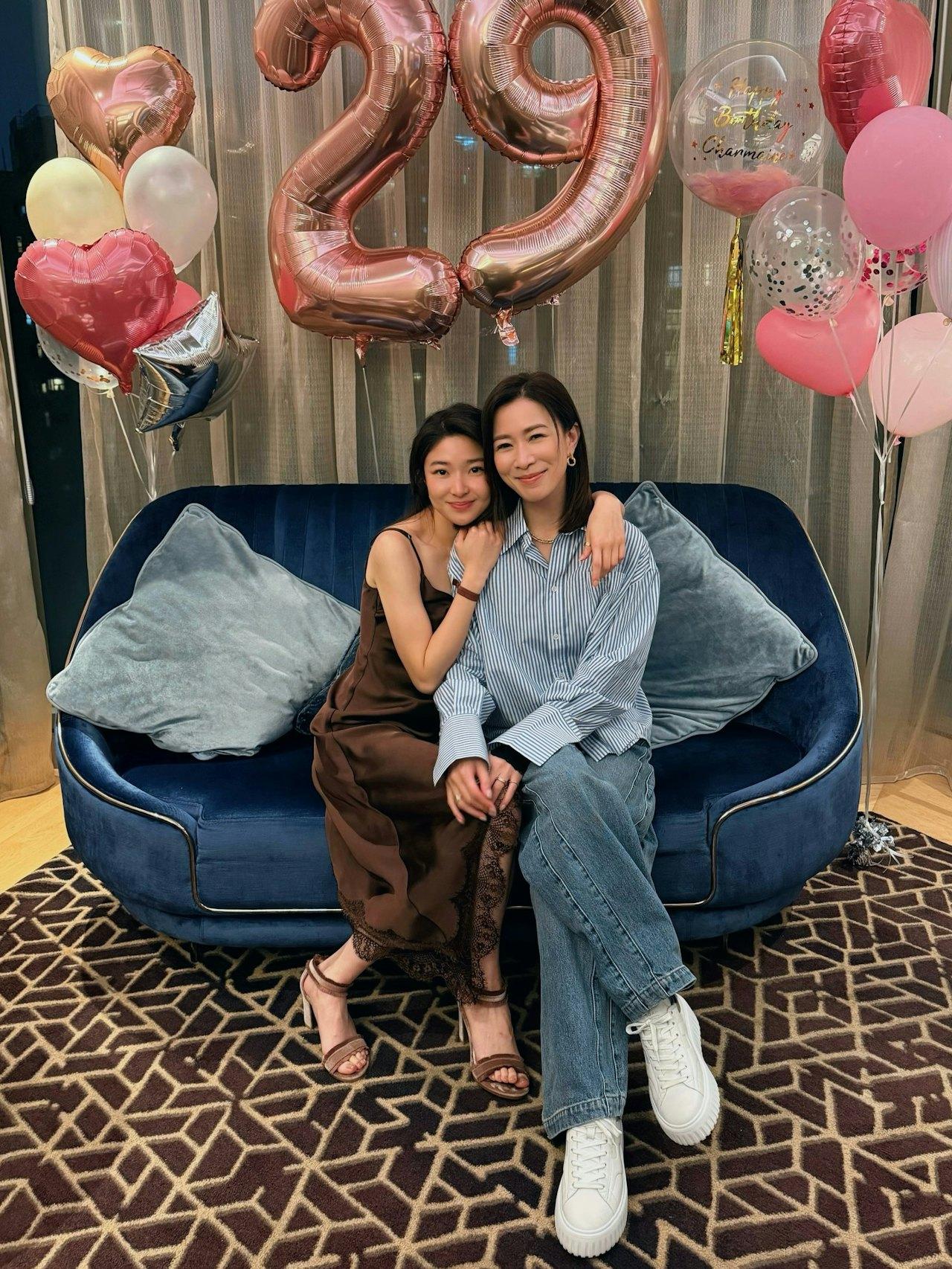 许绍雄的女儿许恵菁迎来29岁生日，佘诗曼专程为她庆祝生日。虽然许绍雄已经离世半