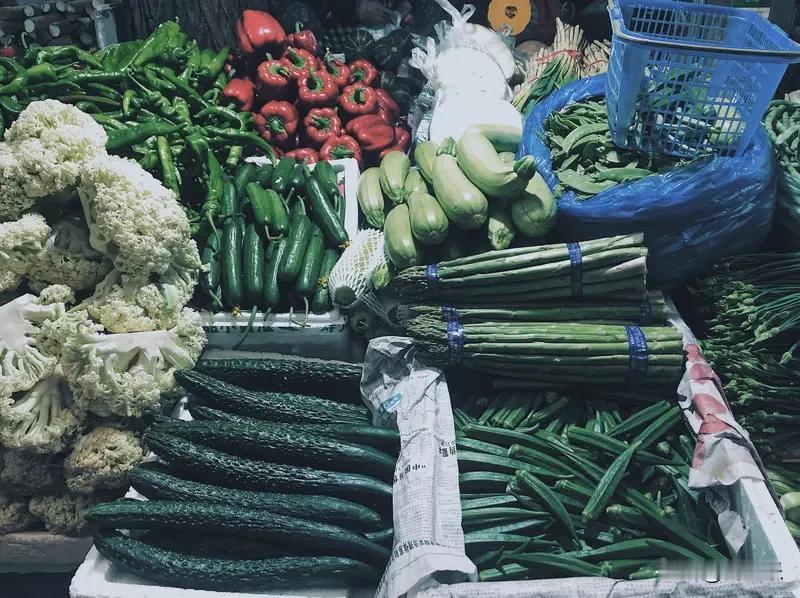 去菜市场走一走，什么都好了人总有这样的时候：心里堵得慌，说不清为什么，看什么