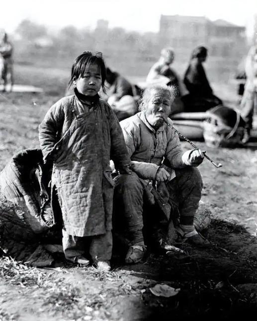 1945年，刘伯承4岁的小女儿刘华北在延安遇害，临终前，她对着凶手小声说道：叔叔