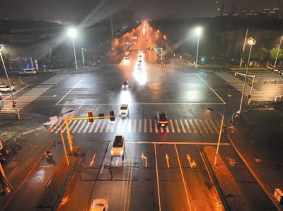 合肥212个路口夜间开启“冬季模式”