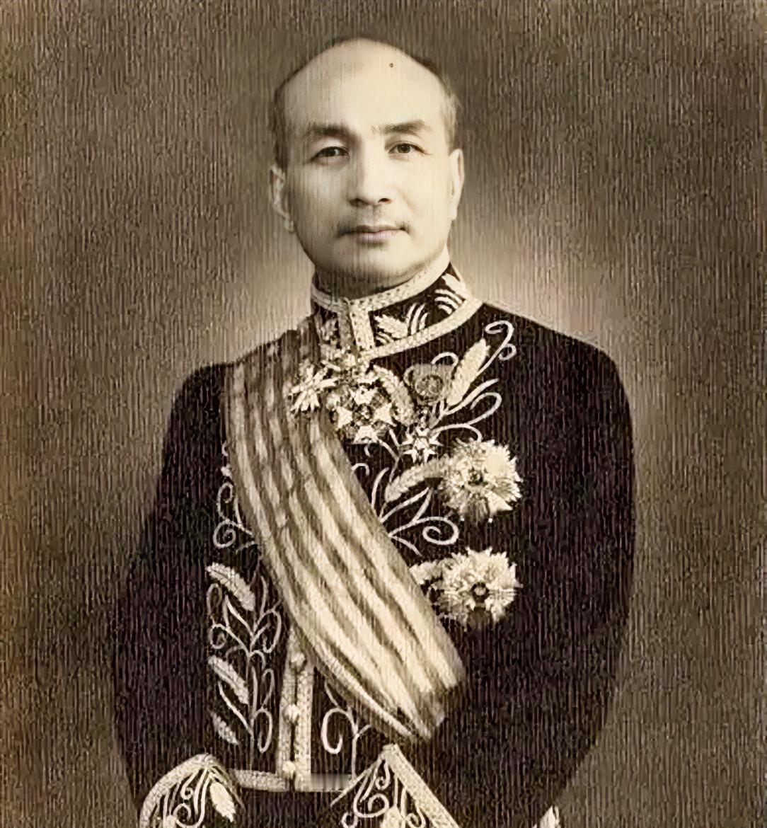 褚民谊是汪精卫的连襟，被捕时在他家里发现了他收藏的一件标本，是他本人的睾丸，这件