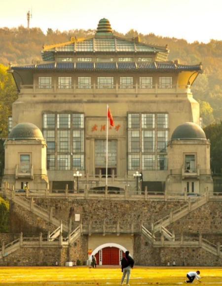 武大又道歉！企图掩盖真相？肖同学四年成绩都是拔尖的，保研名单上却没有他