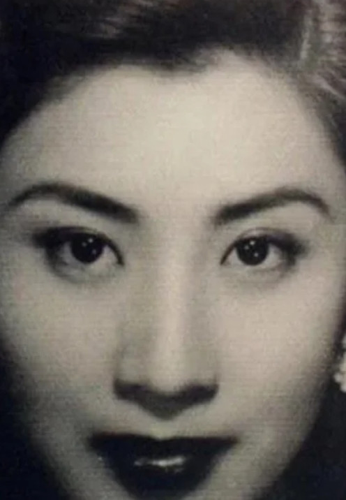 张灵甫遗孀晚年回国定居2005年，已经七十多岁的<em>王玉龄</em>跟着儿子回国定居，不久后