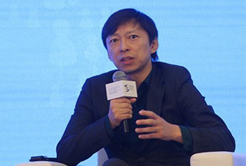 每年一场搜狐时尚盛典，张朝阳为何雷打不动也要办？说白了，就是要守住搜狐的"媒体