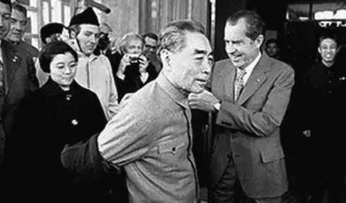 美国总统尼克松曾说：“中国如果没有周恩来，就可能不会燃起革命之火；如果没有周恩来