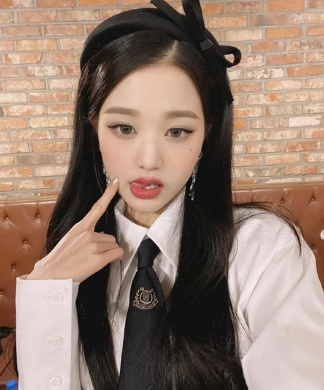 张元英的👅日渐诡异一开始还是正常的