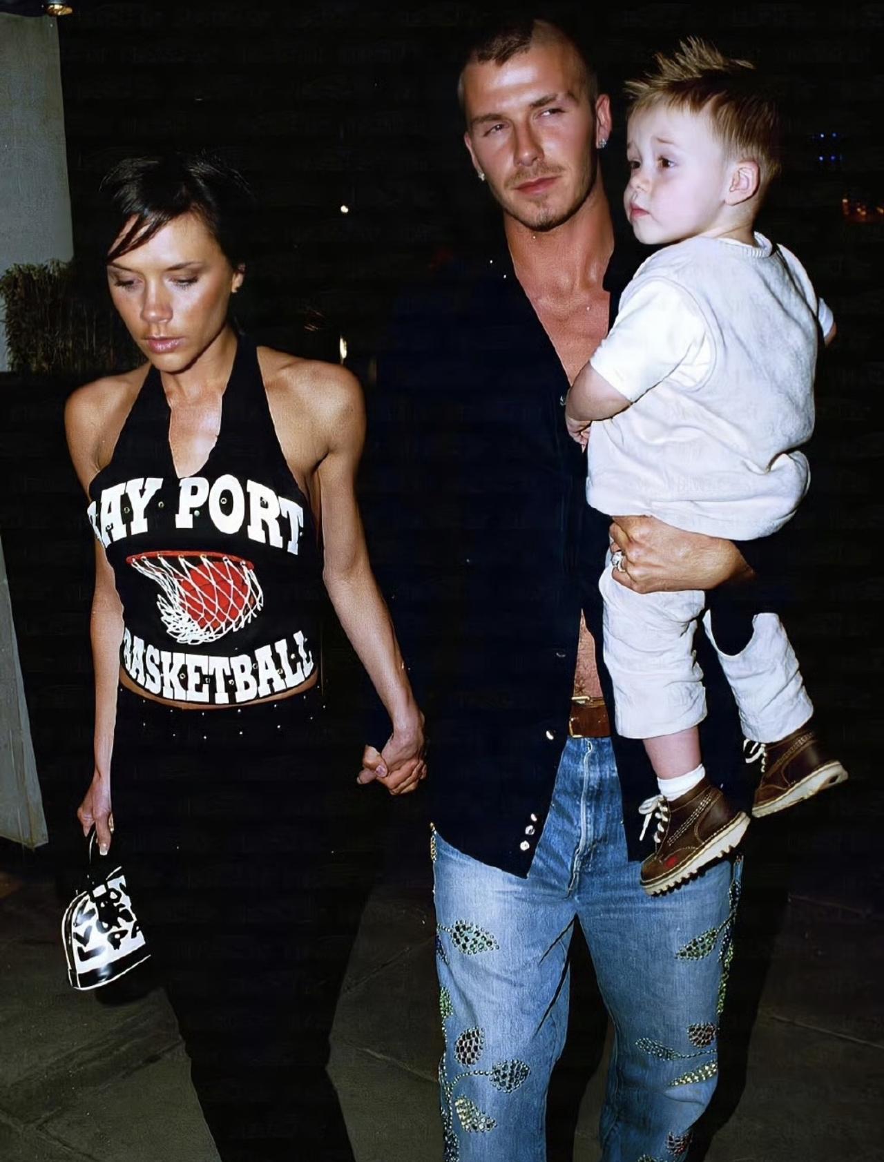 贝克汉姆家原生问题动静闹挺大，怎么说呢挺丢人的，家丑啊！长子大布不着调是肯定的，