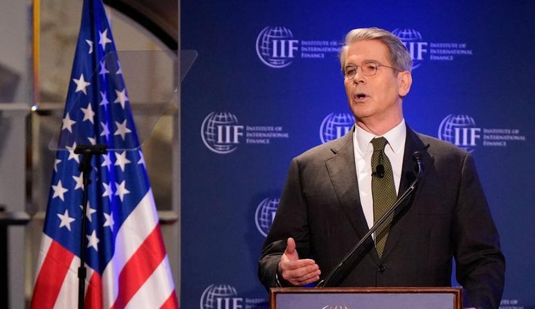 大消息中国悄悄的干了件大事，把手里7800亿美元的美债通过第三方换成了人民币结