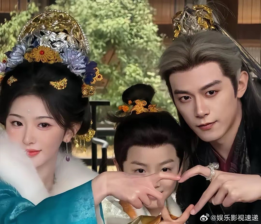 亲爹想杀儿子，不是因为恨，是因为儿子的血统比他更“正统”。齐旻是太子之子，他儿子