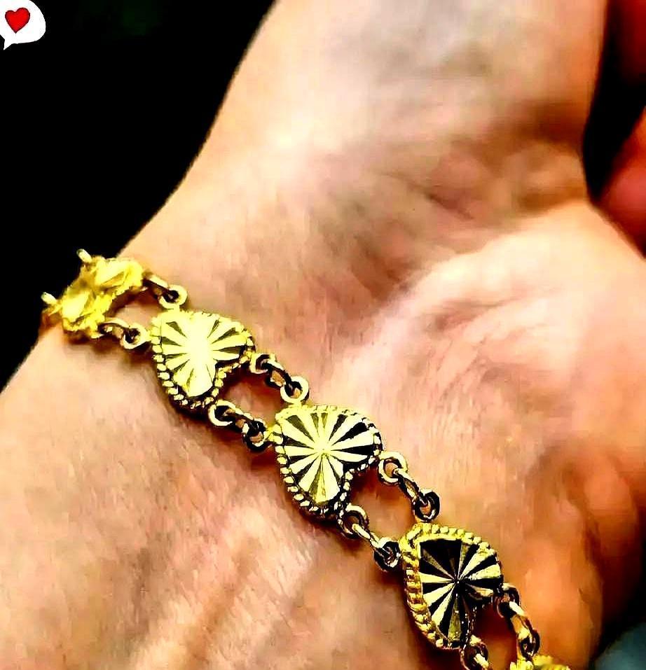 28年前，婆婆把20多克实心牡丹链戴进家门，今天金价回收不到五百一克，料钱就值万