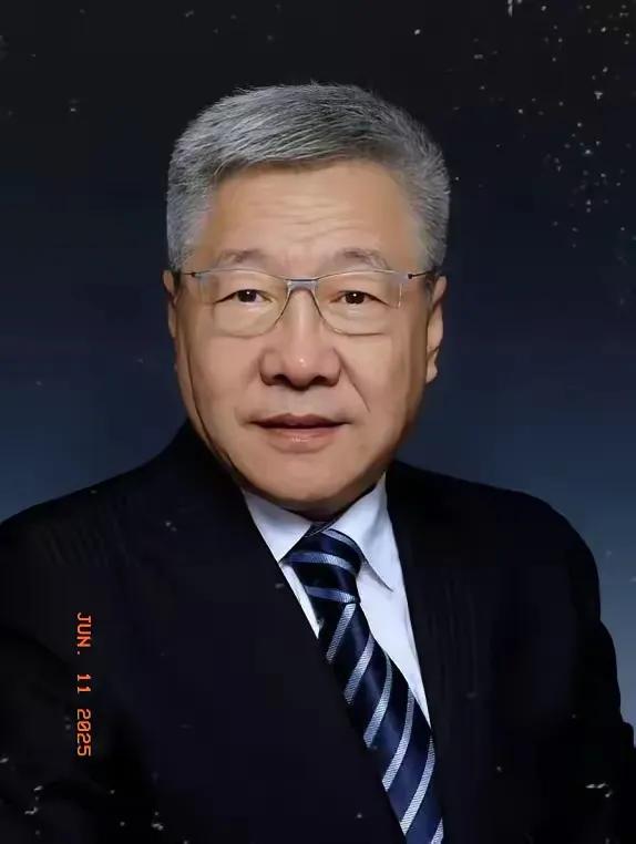 最近总听说养老金改革，可老百姓心里一直有个问号——专家天天聊政策、谈规划，为啥
