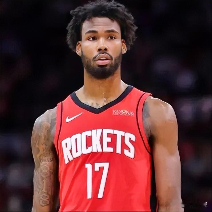 伊森不服气啊！绝杀球被吹无效后，伊森在赛后采访里回答媒体提问。问题是：阿夫迪亚