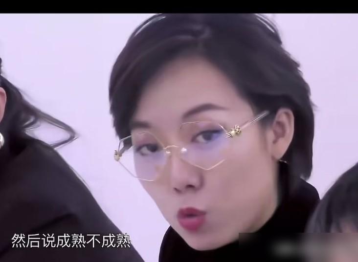 朱亚文当年靠“行走的荷尔蒙”爆火，跟周迅搭戏都能接住气场。2019年在影展呛