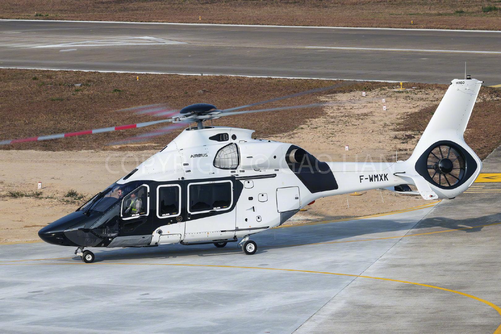 航空君航空科普打酱油偶遇空客最新型H160直升机，外形优雅科幻，飞行噪音极低，