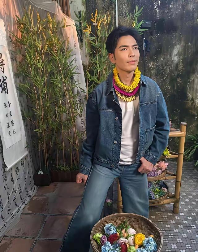 萧敬腾这次带着老婆林有慧回祖籍泉州真的太有意义了。他父亲本身就是泉州人，这次回