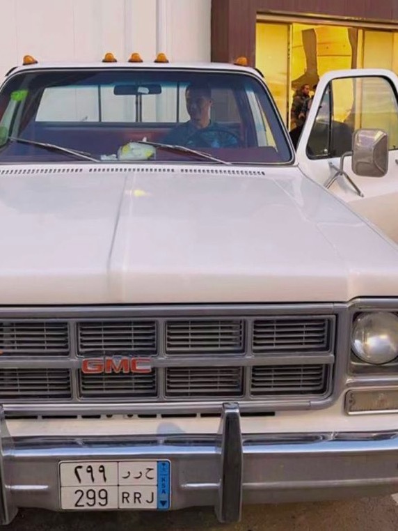 罗开这辆车也帅的很[doge]​​​