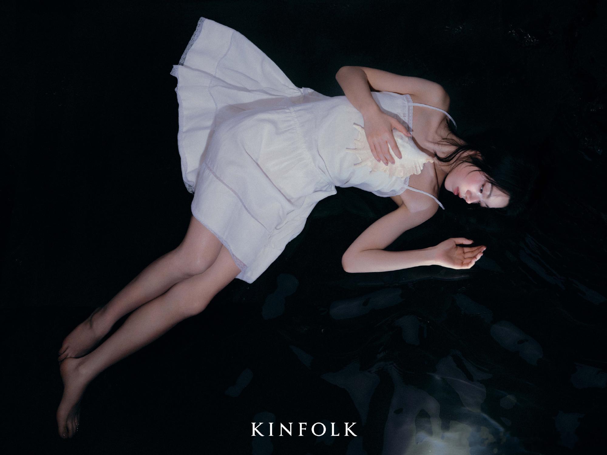 赵今麦KINFOLK杂志大片心有一片海，赵今麦KINFOLK夏日大片太有灵气！以