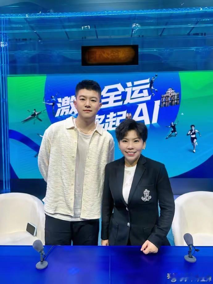 3. 邓亚萍称孙颖莎王曼昱都是超一流：十五运女单赛前，邓亚萍说今晚和小周老师陪看