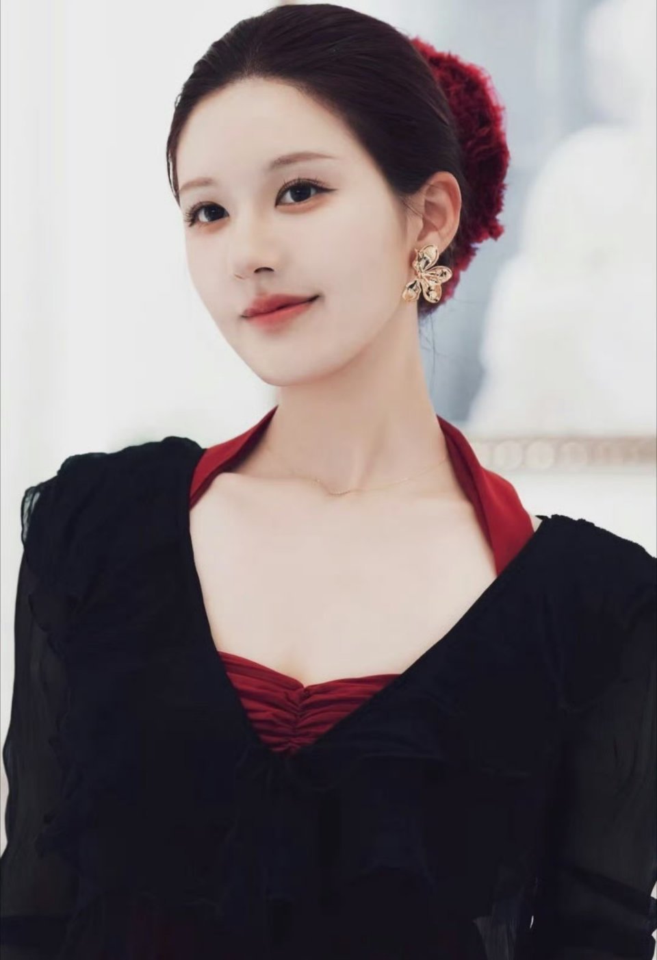 内娱女顶流谁抗住了大光明造型？娜扎、热巴、杨紫、baby、赵丽颖、杨幂、刘亦菲、