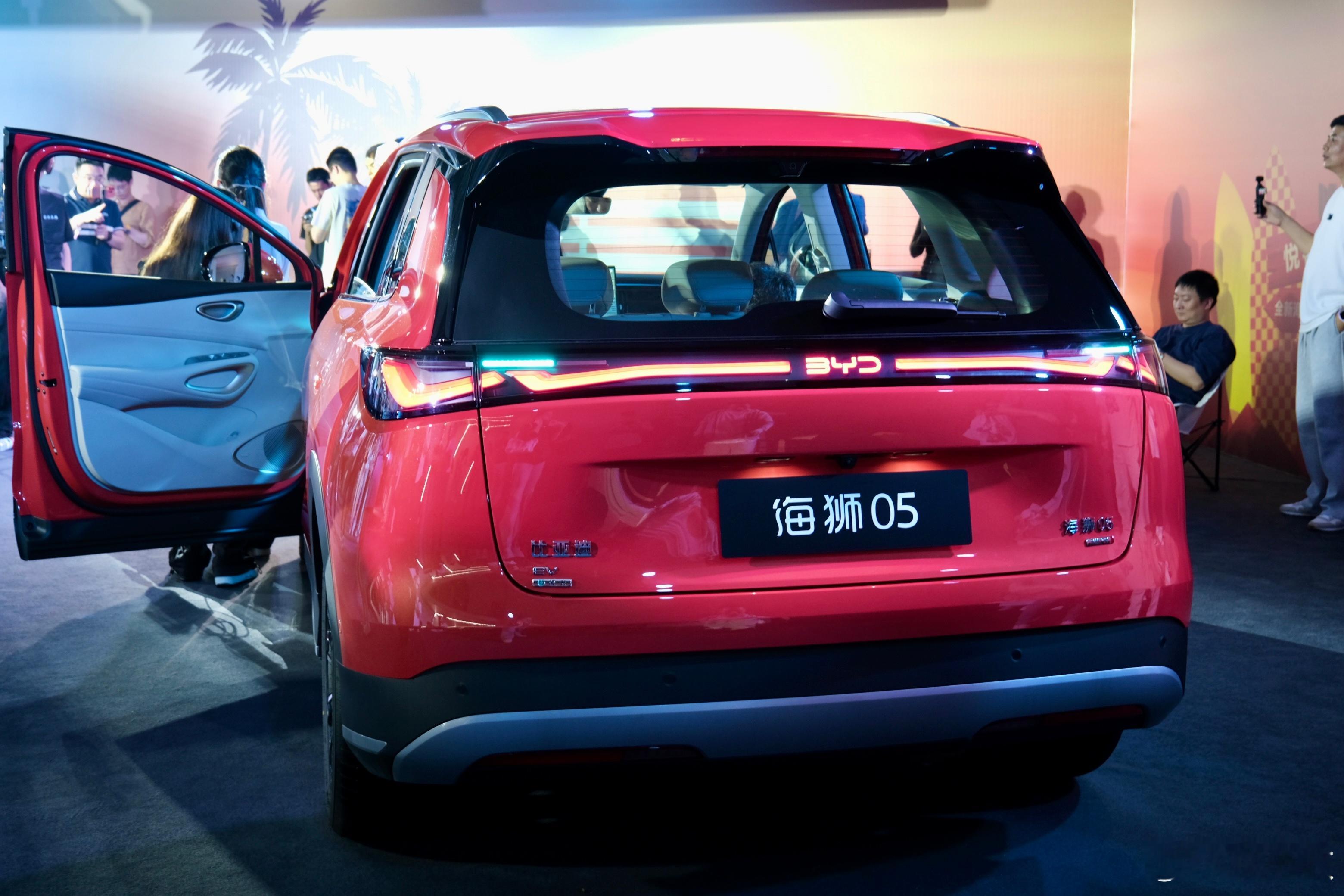 重塑A级SUV价值新标杆！比亚迪全新海狮05DM-i/海狮05EV正式上市4