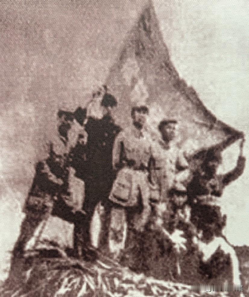 1949年4月，渡江战役全面展开。第二野战军第15军44师作为渡江先遣军，担负突