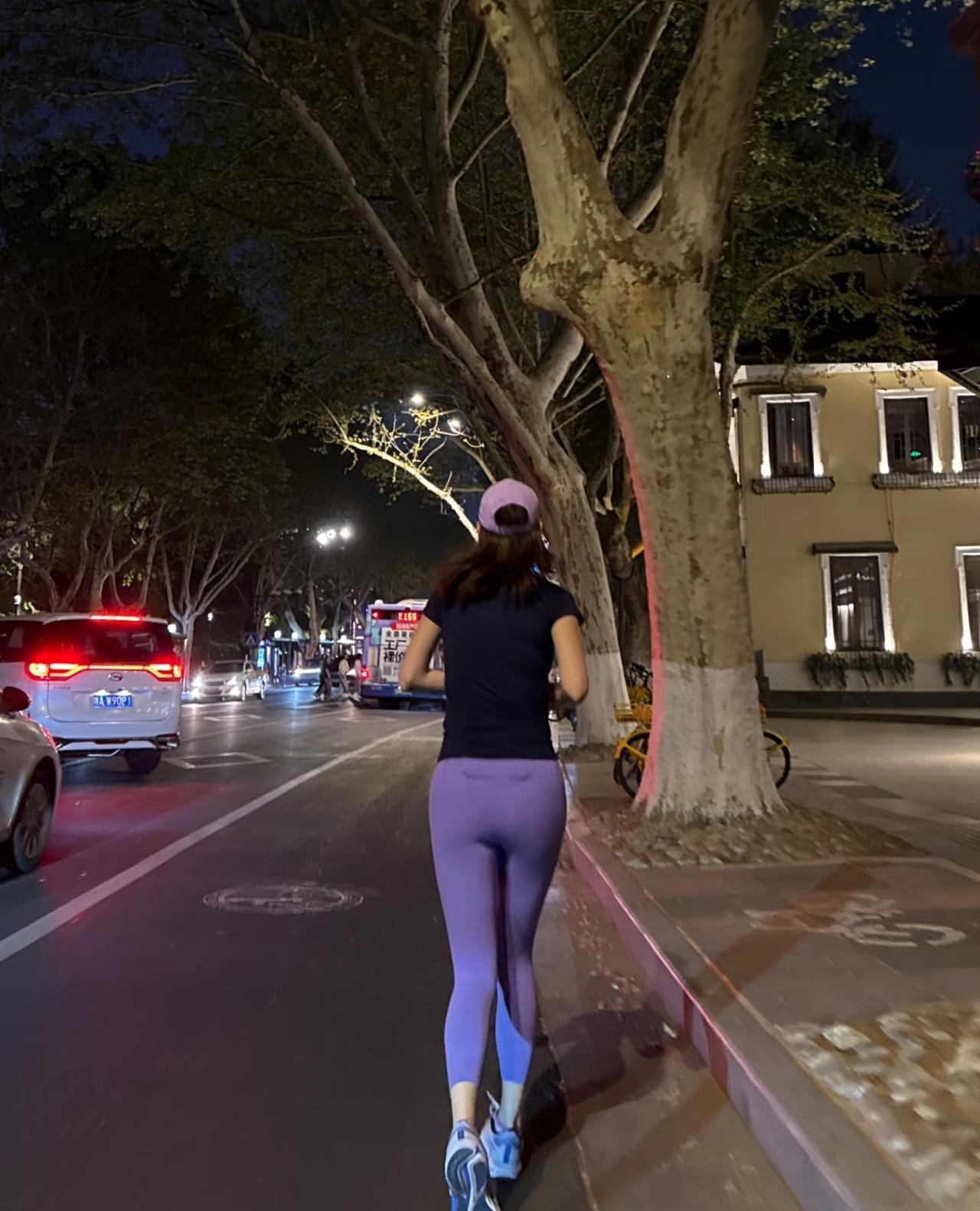 跑步的损失太大了跑步十几年后，除了两样东西没有丢失外，其它的都不存在了